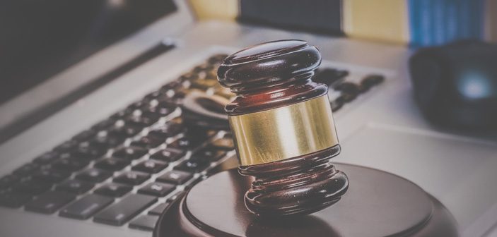 Advokater findes i stigende grad på nettet